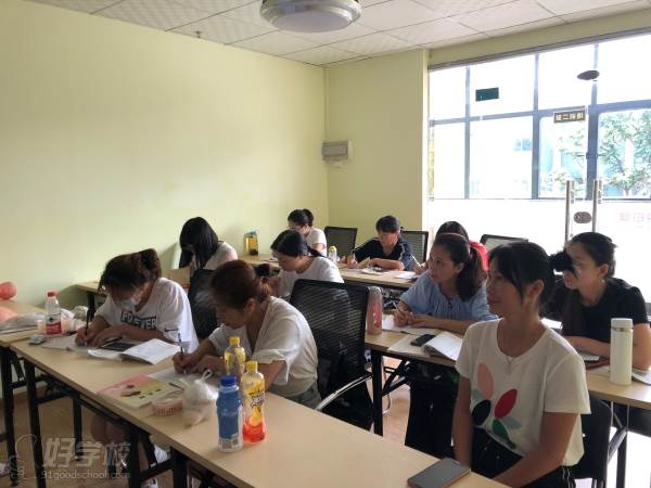 广州哪个育婴师培训机构好